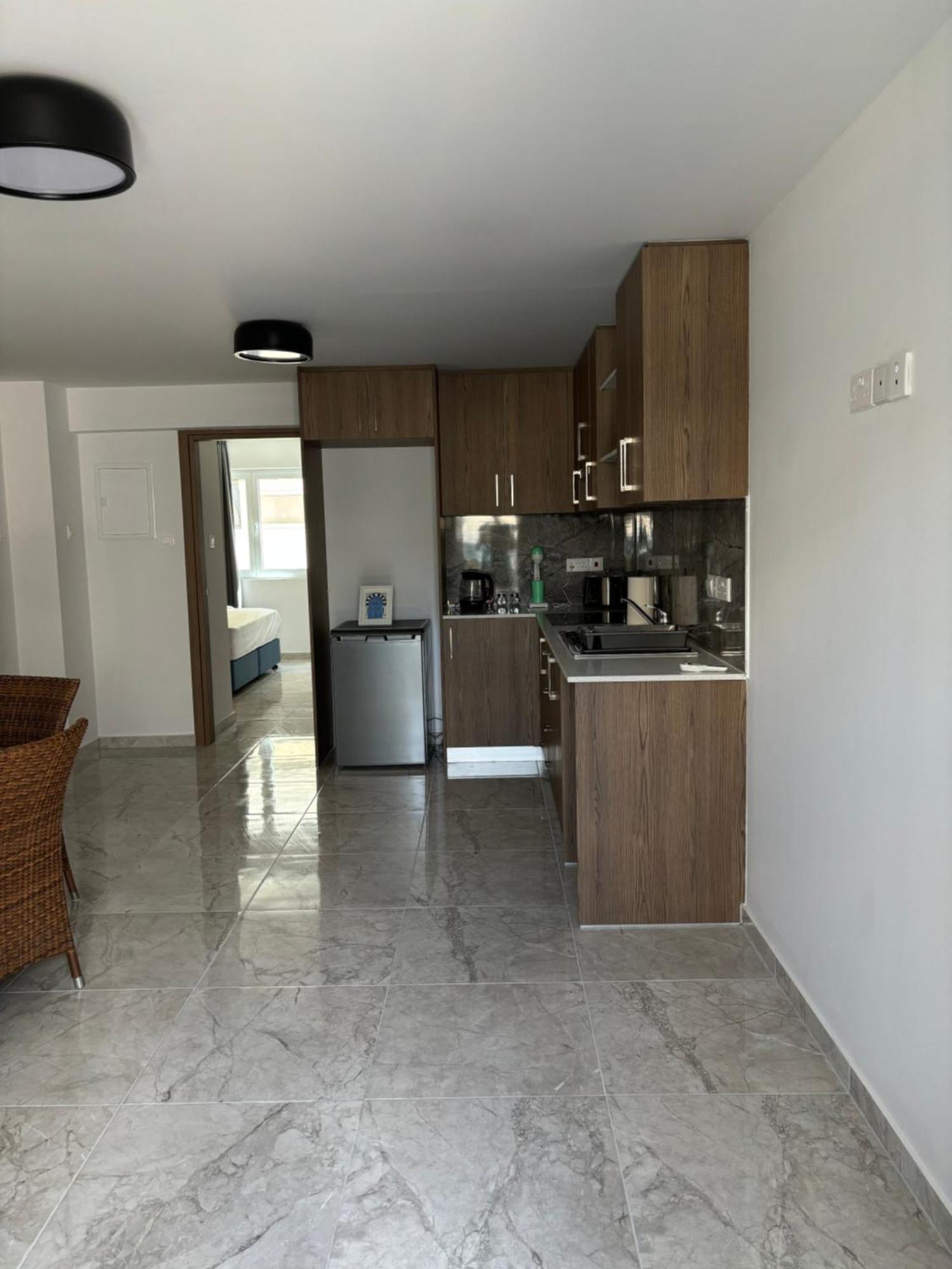 Luca Apts Napa Айя Напа Екстериор снимка